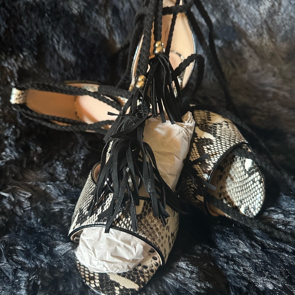 Shoe Bundle Stylish Snake Print Women's Sandals